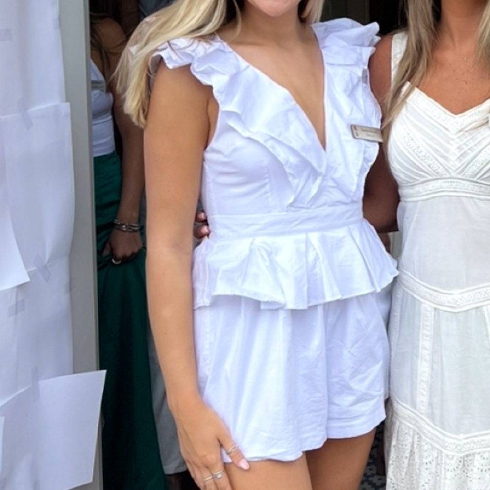 Do+Be White Ruffled Romper - Picture 2 of 3